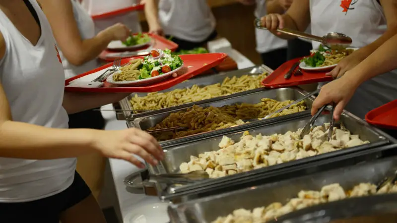 Forget the Freshman Fifteen, Here’s What Students Need to Know About Food in College