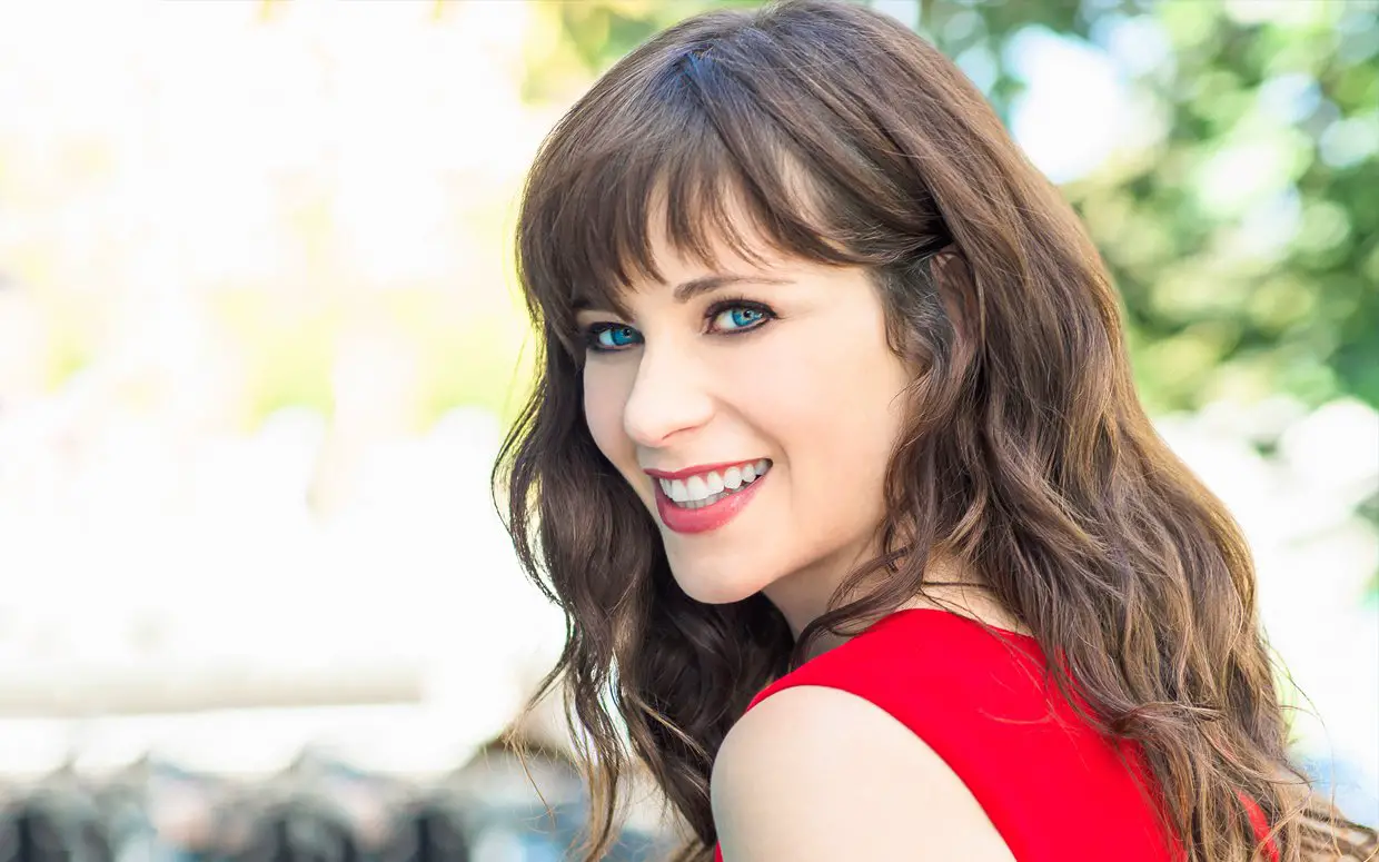 Zooey Deschanel Is the Role Model We All Need