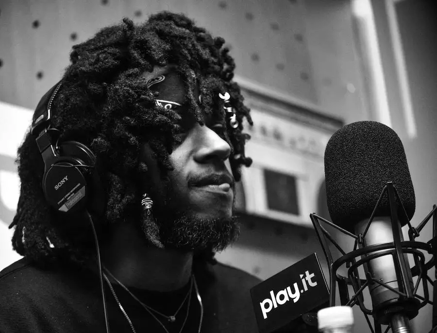 6LACK Is Breaking Away From the Regular Rap Scene