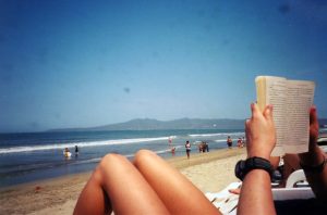 The Essential Spring Break Reading List for Every Type of Vacation