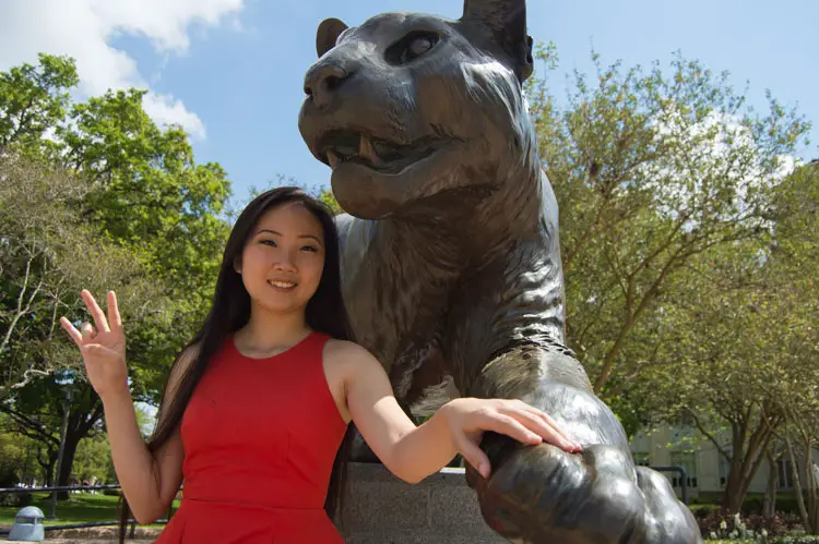 Winni Zhang, UH's New Student Body President, Takes the Study Breaks Survey