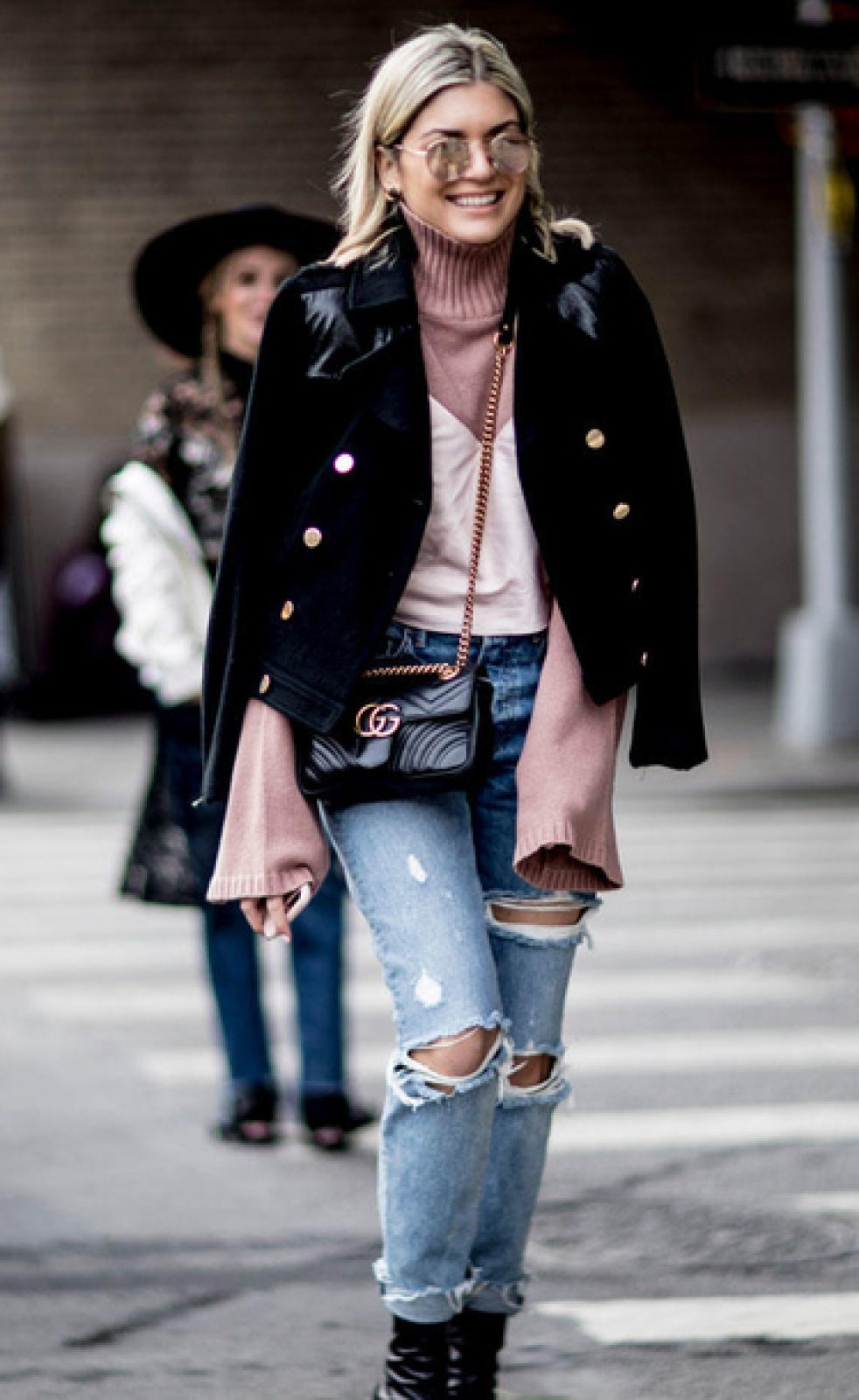 24sq8z-l-610×610-jacket-nyfw+2017-fashion+week+2017-fashion+week-streetstyle-black+jacket-sweater-pink+sweater-bell+sleeves-bell+sleeve+sweater-denim-jeans-blue+jeans-ripped+jeans–bag-gucci-gucci+