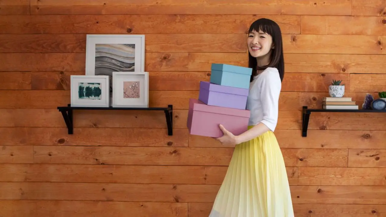 Kondo's show has definitely inspired others to tidy up, especially when it comes to folding clothes. (Image via ABC Action News)