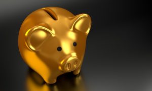 A photo of gold piggy bank in an article about saving your money