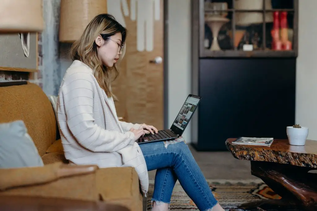 woman sitting at a computer