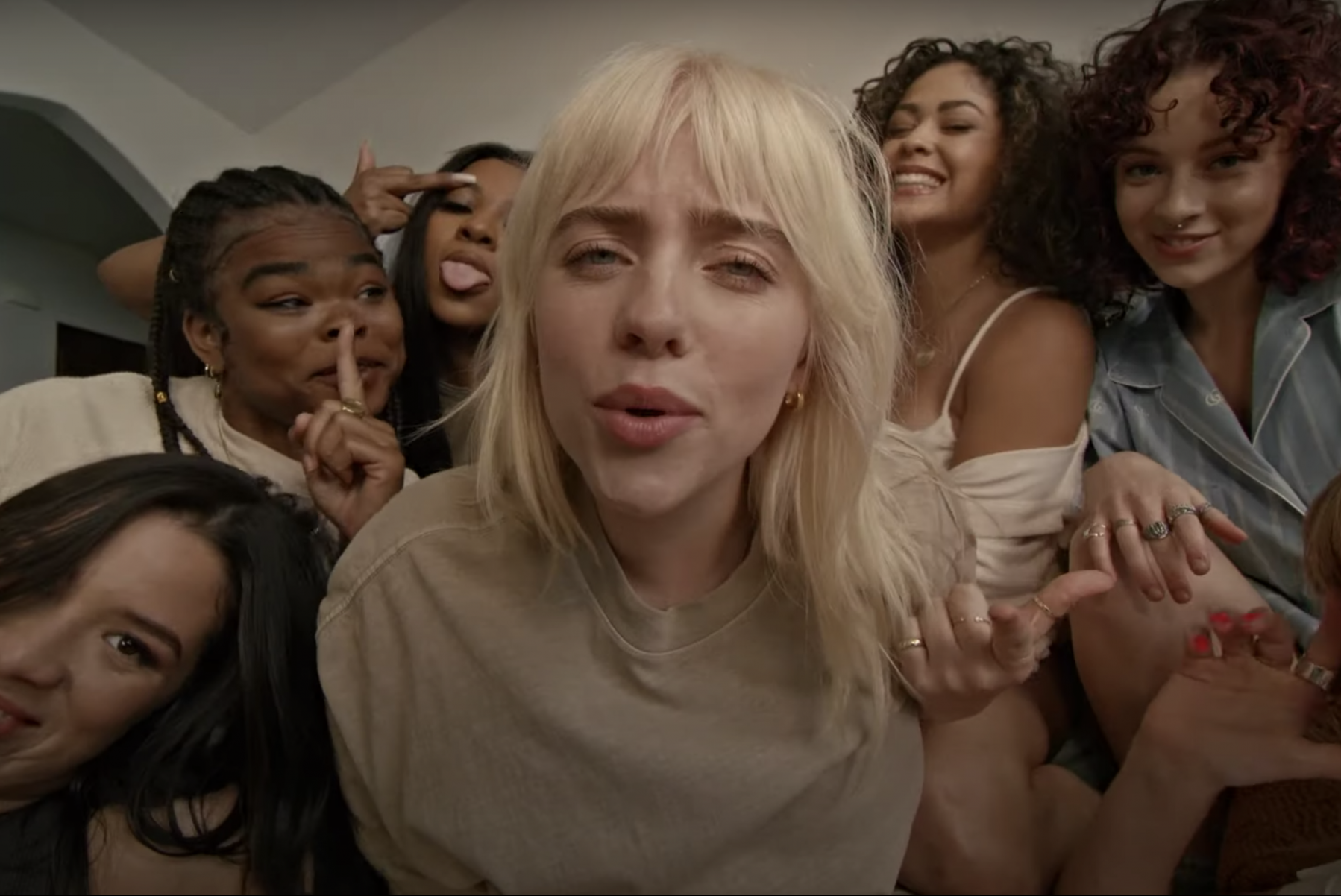 In an article about queerbaiting, a screenshot from the Billie Eilish video for Lost Cause