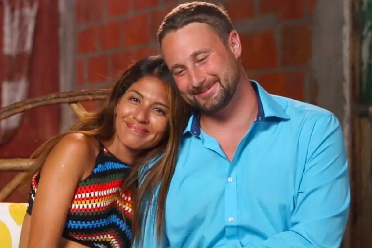 Photo of Evelin and Corey from 90 Day Fiancé