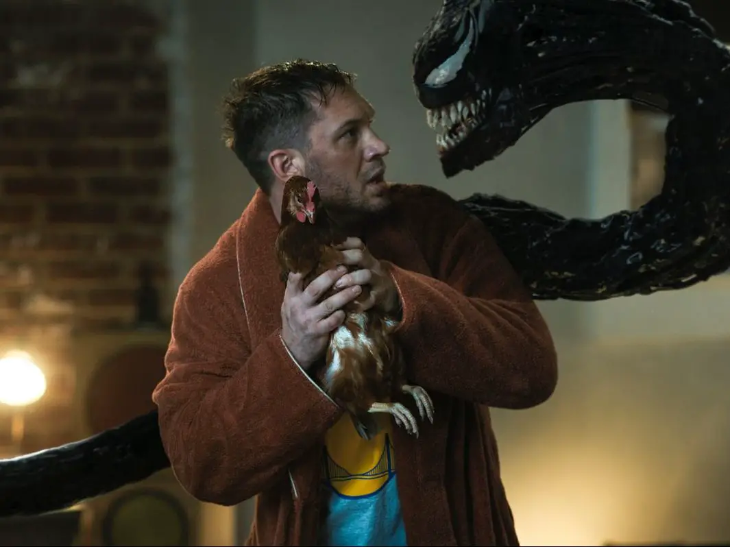 Venom and Eddie Brock talking from the movie Venome Let There Be Carnage