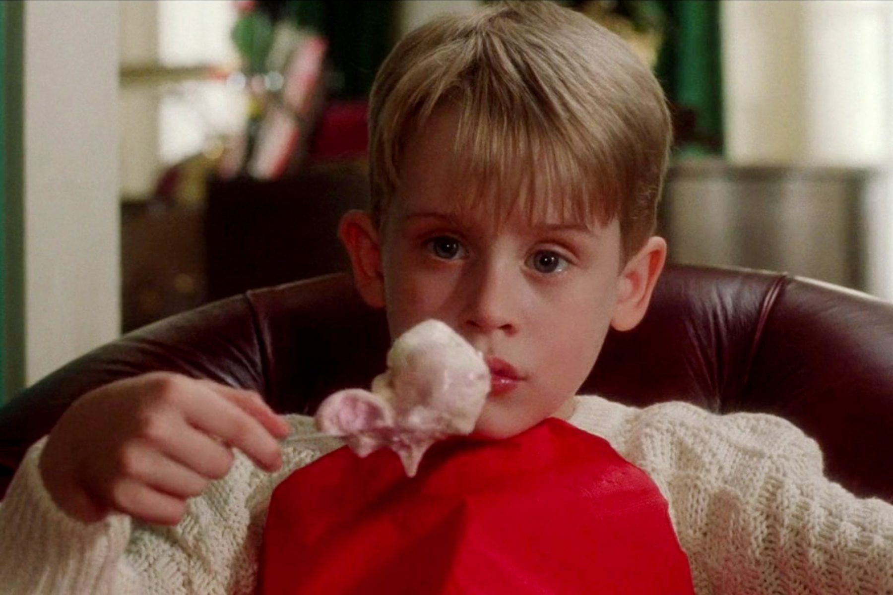 In article about Christmas movies, a screenshot from Home Alone