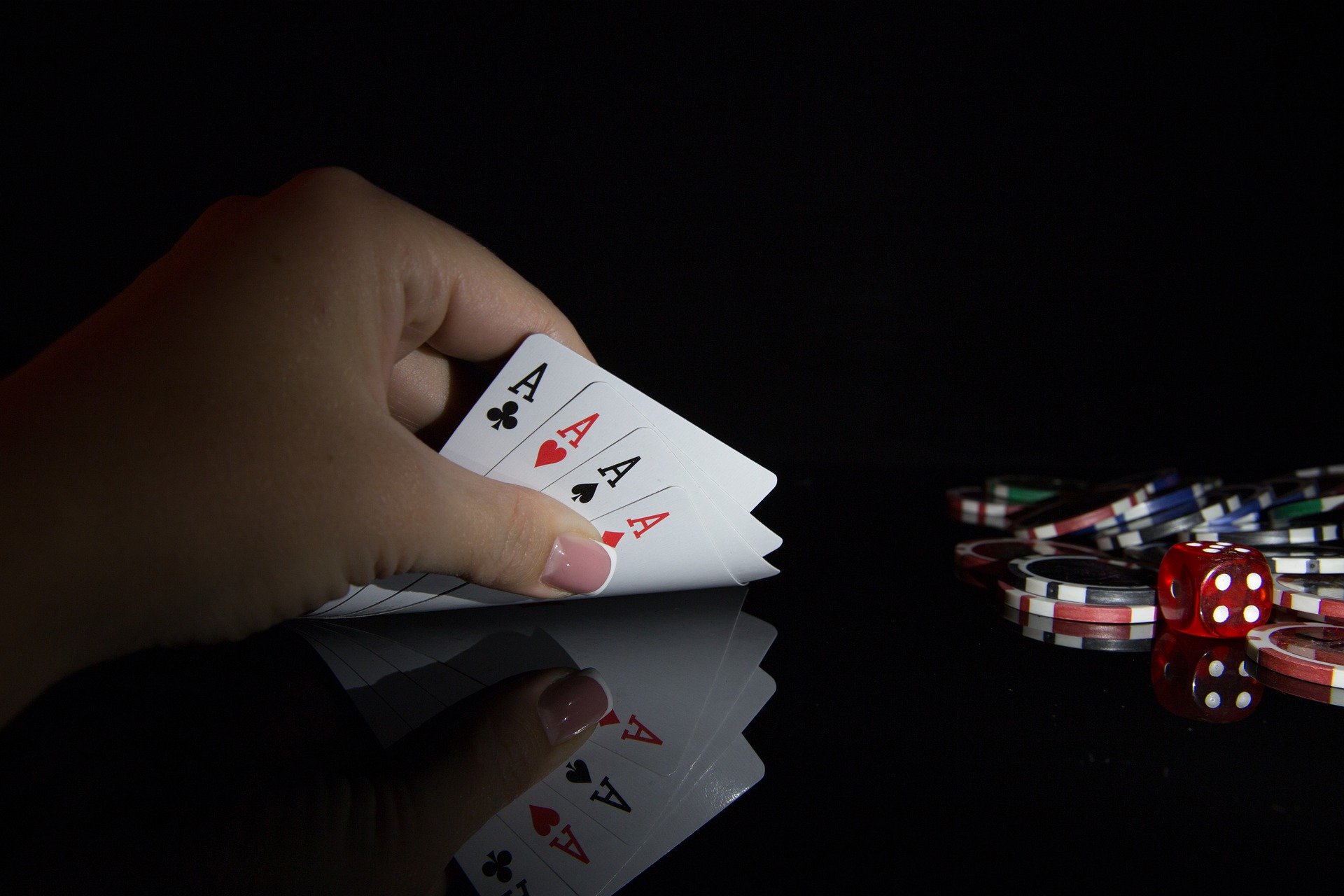 in article about bulgarian company Sesame, a hand of cards and some poker chips