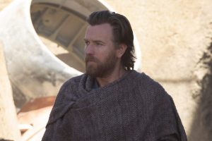 In an article about the Obi-Wan Kenobi spinoff, a screenshot of Obi-Wan Kenobi in the show.
