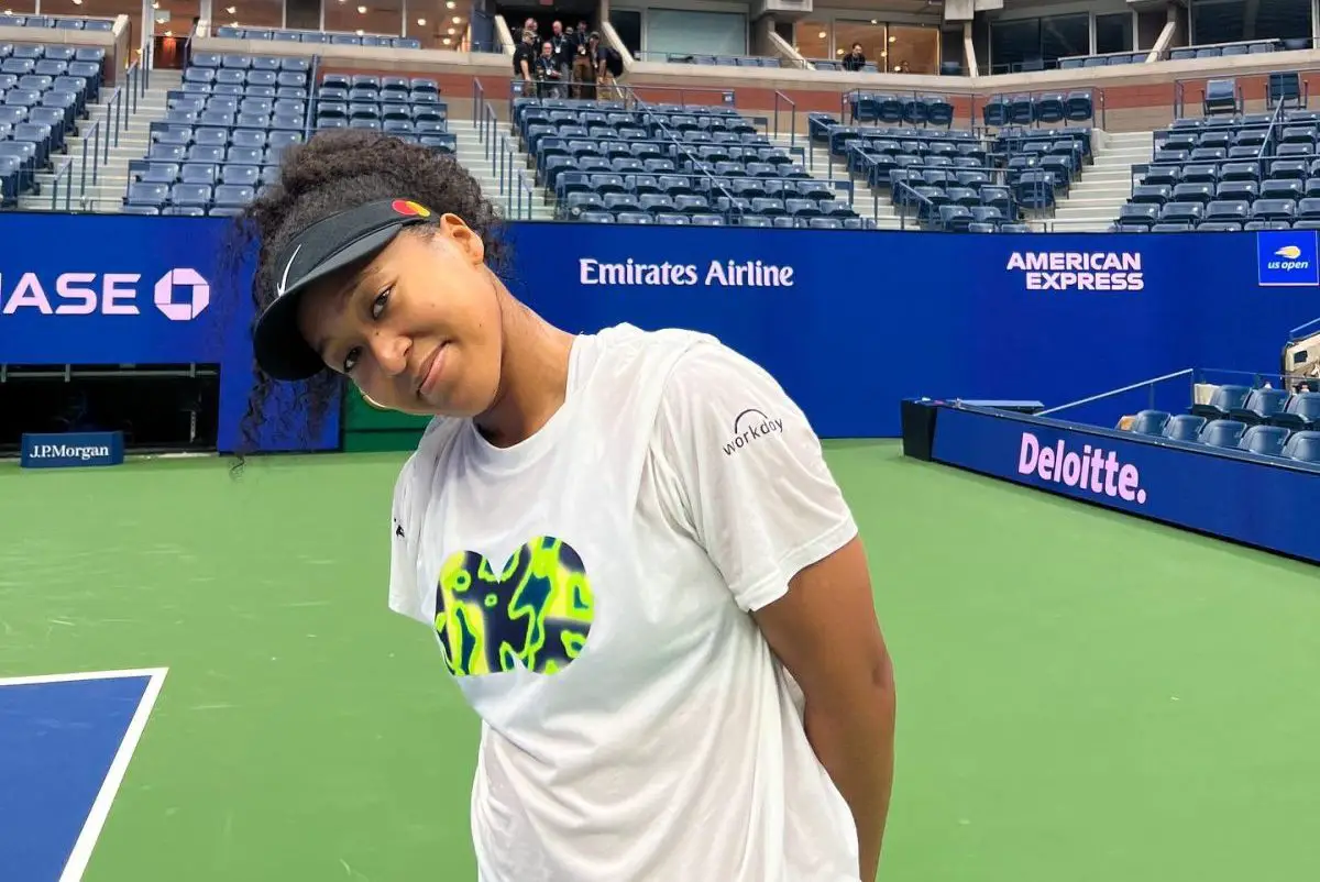 in article about female tennis champions, a photo of naomi osaka