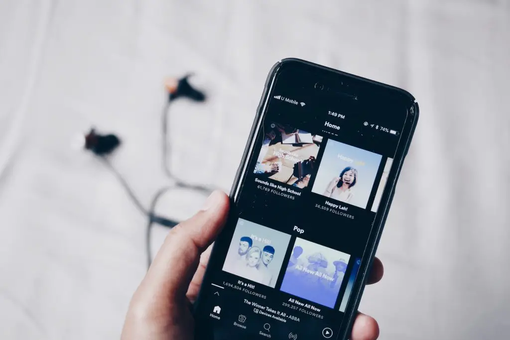 in article about spotify wrapped, image of a phone displaying the spotify homescreen