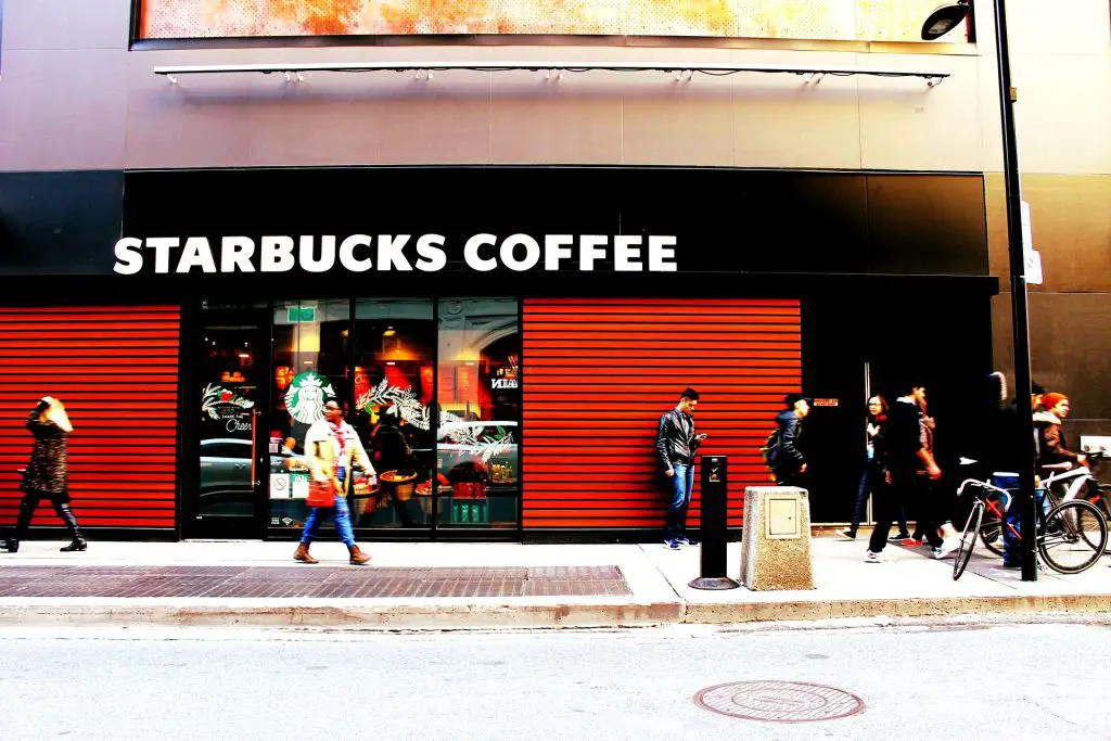 Photo of Starbucks storefront.